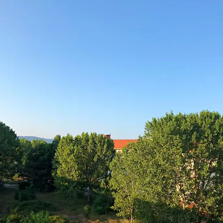 Апартамент Sunny Ii